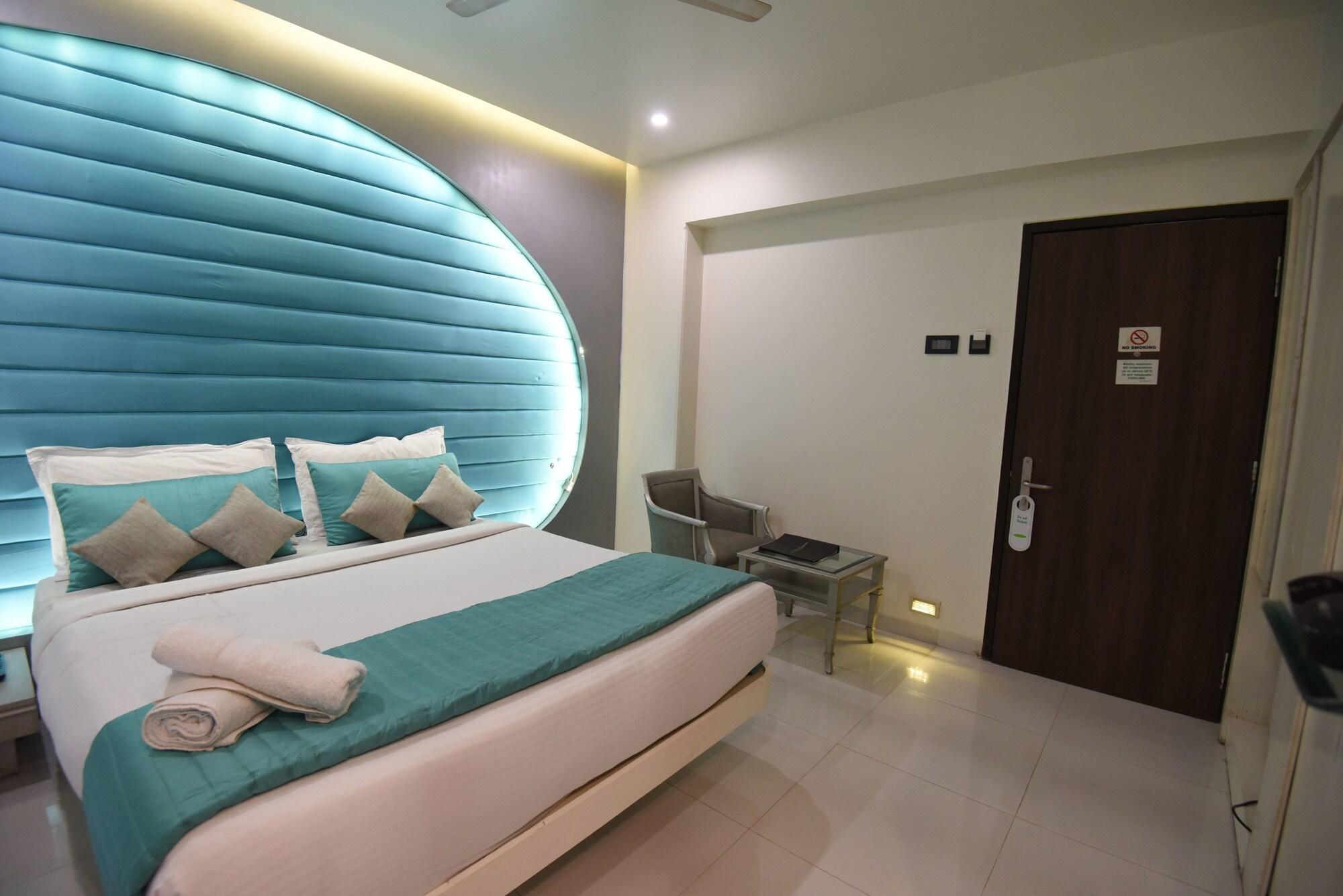 Vits Sharanam, Thane Esterno foto
