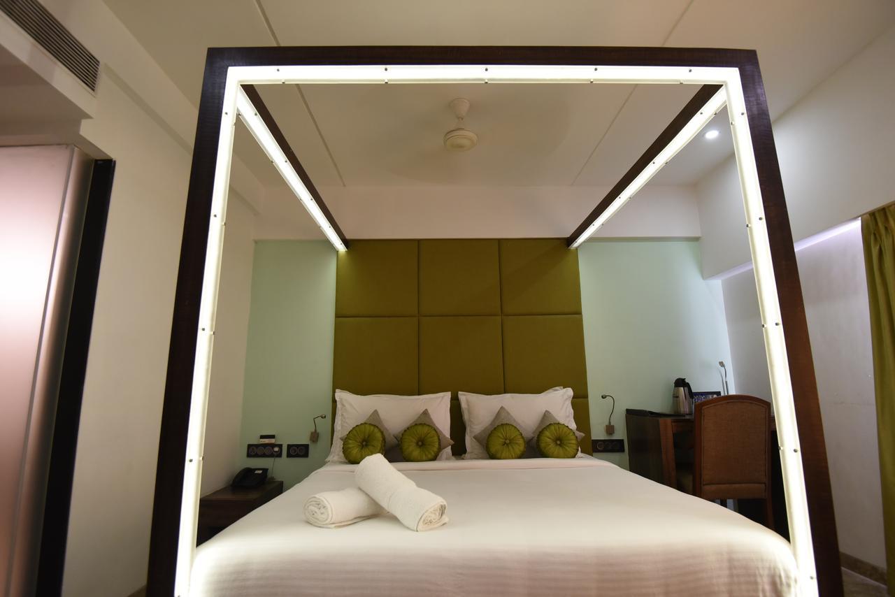 Vits Sharanam, Thane Esterno foto