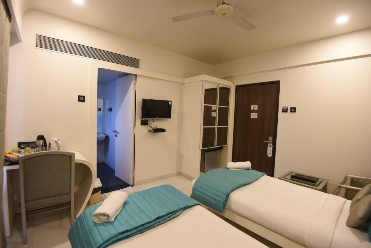 Vits Sharanam, Thane Esterno foto