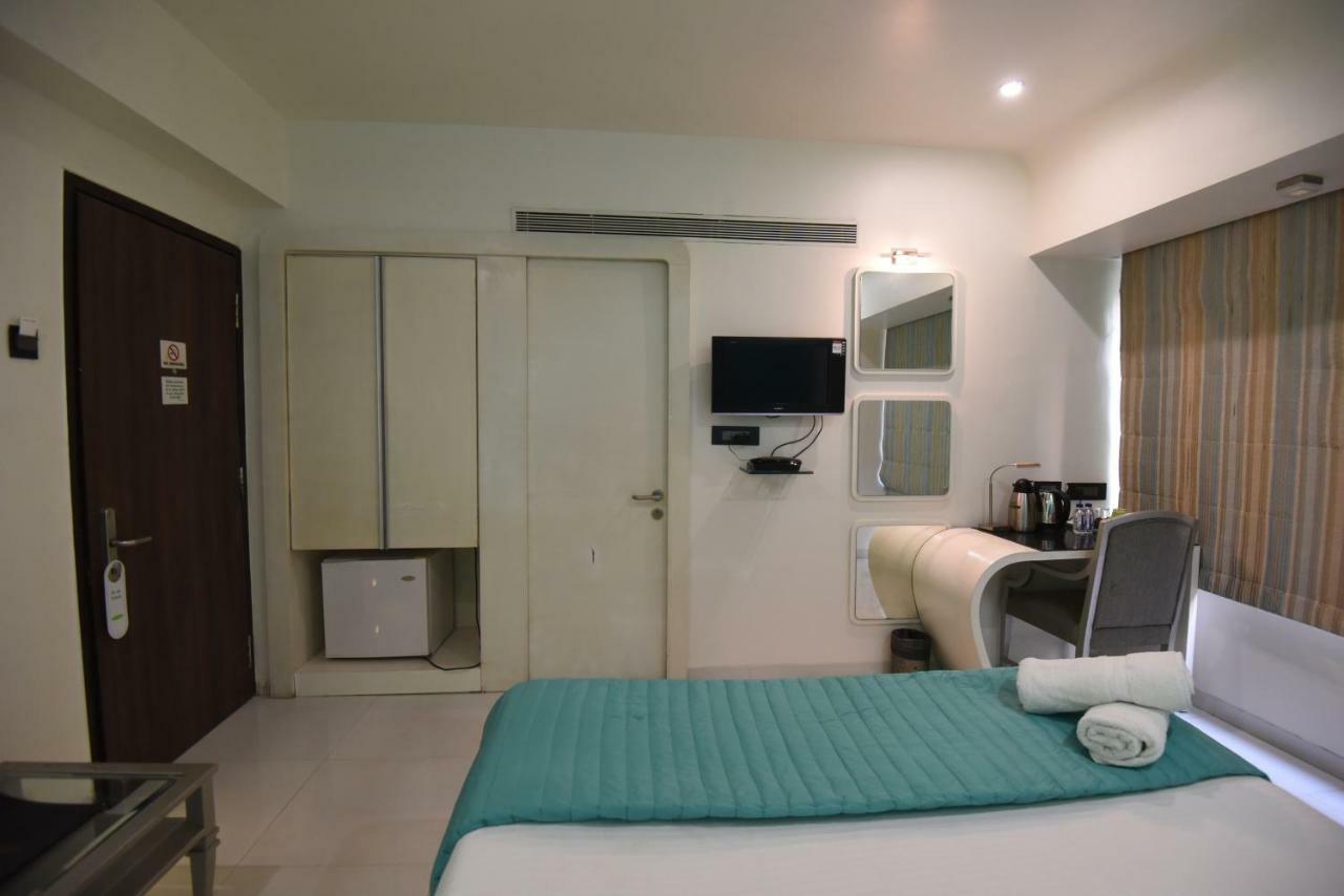 Vits Sharanam, Thane Esterno foto