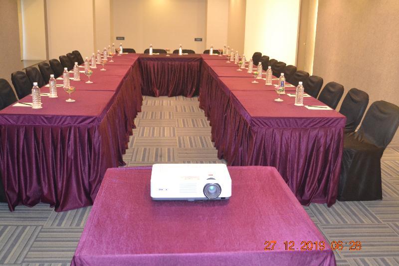 Vits Sharanam, Thane Esterno foto