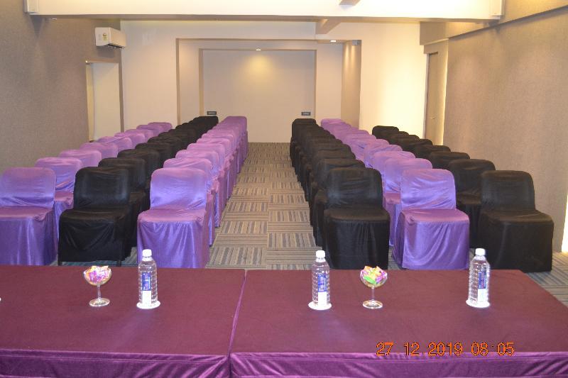 Vits Sharanam, Thane Esterno foto