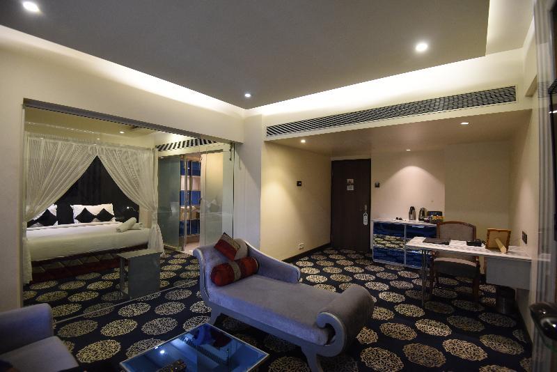 Vits Sharanam, Thane Esterno foto